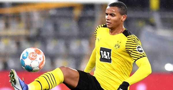 Manchester United want to sign Swiss central defender Manuel Akanji from Borussia Dortmund and the German club will demand 30