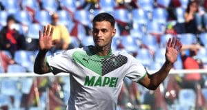 Gianluca Scamacca has extended his contract with Sassuolo, despite rumours linking him with a move away from the club this summer