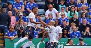 Everton shrug off challenge from Leicester City to secure maximum points