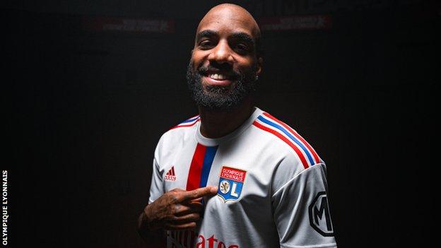 Alexandre Lacazette has returned to former club Lyon after leaving Arsenal