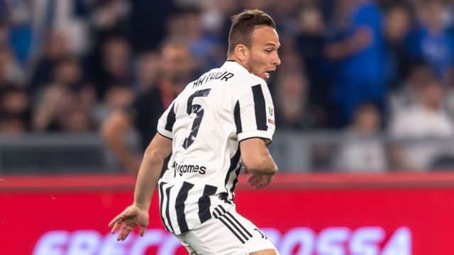 Gennaro Gattuso’s Valencia are in talks for Juventus midfielder Arthur Melo, who is not in Max Allegri's plans for the season